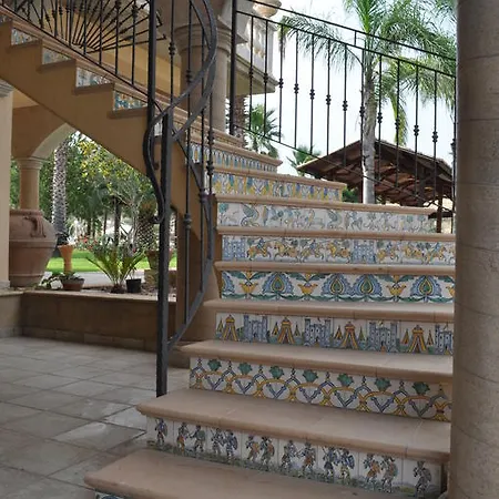 Tenuta Bellaprima Caltagirone Farm stay *