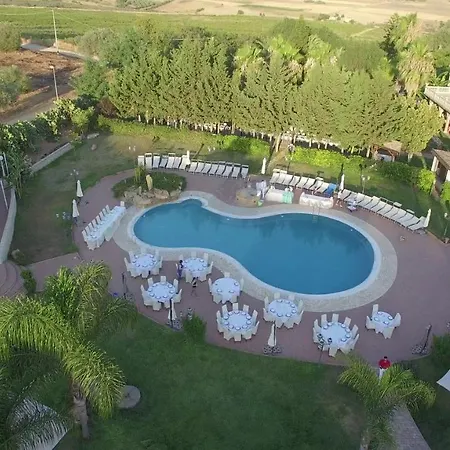 Tenuta Bellaprima Caltagirone Farm stay *